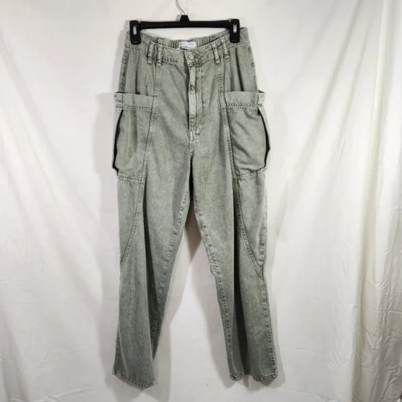 BDG Tess High-Waisted Utility Jean in Olive Green Color - Picture 3 of 5